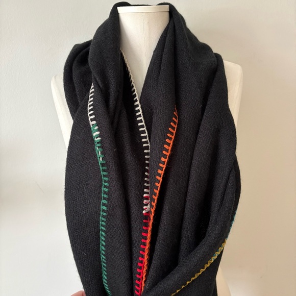 Free People Womens Common Thread Blanket Wrap Scarf in Black One Size - Picture 2 of 8